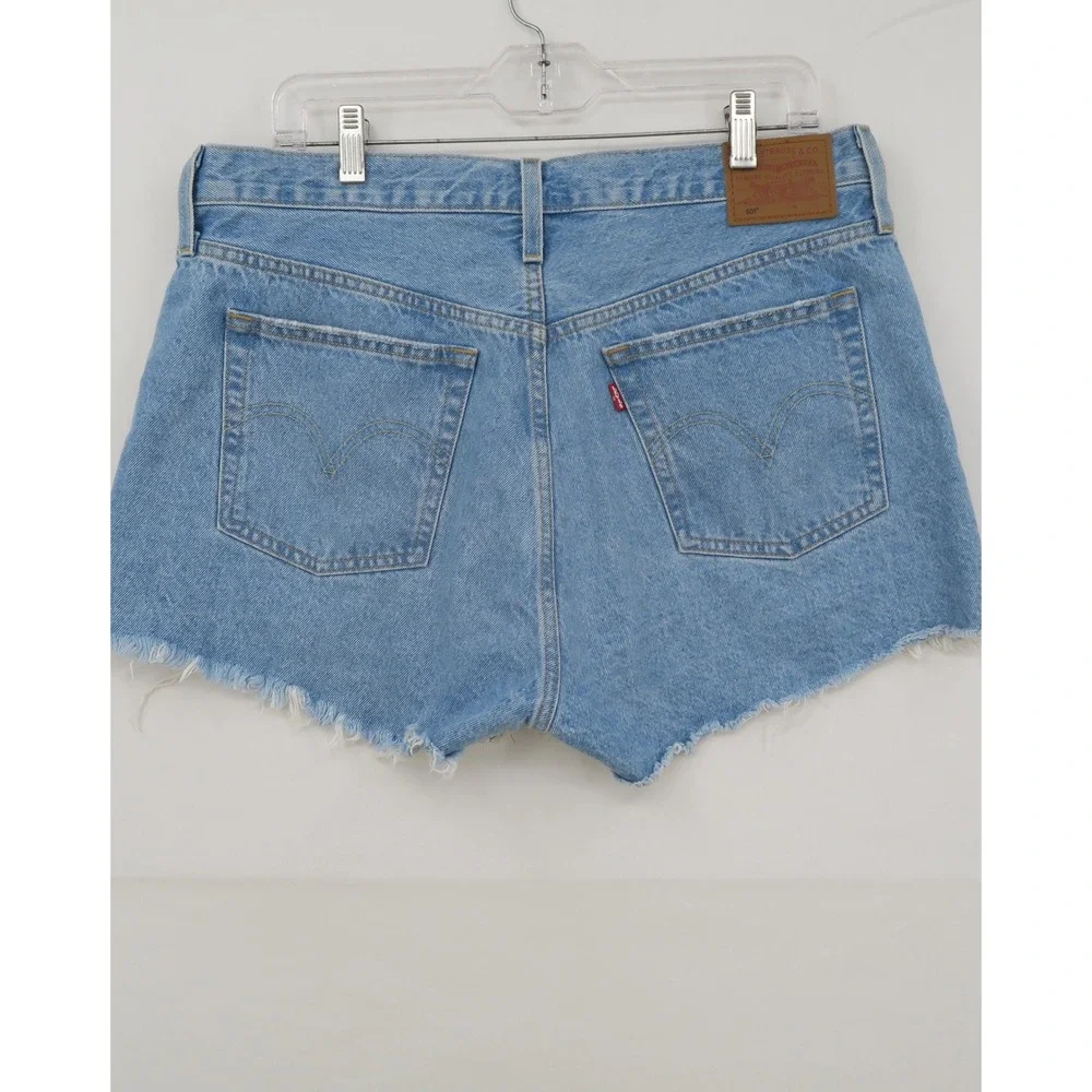 Levis Premium 501 Cut Off Denim Shorts Light Wash‎ Blue W33 56327-0086